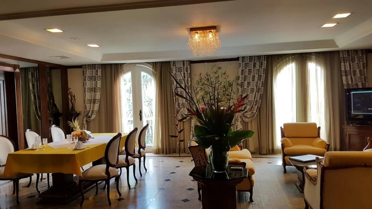 Hotel Tropical Manaus Bagian luar foto The interior of the hotel